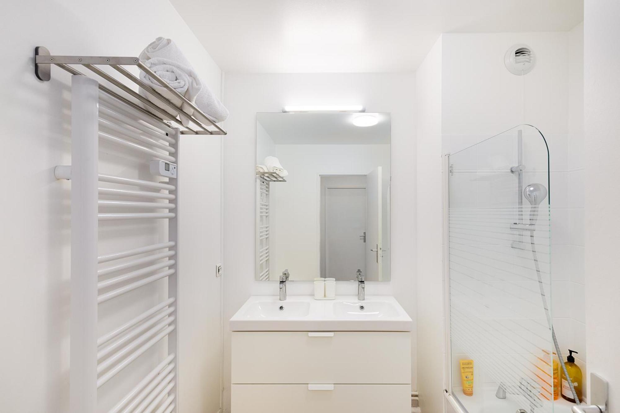 Duplex Cosy 6 Personnes - Parking Gratuit - 15 Min Centre De Paris Metro 13 Appartement