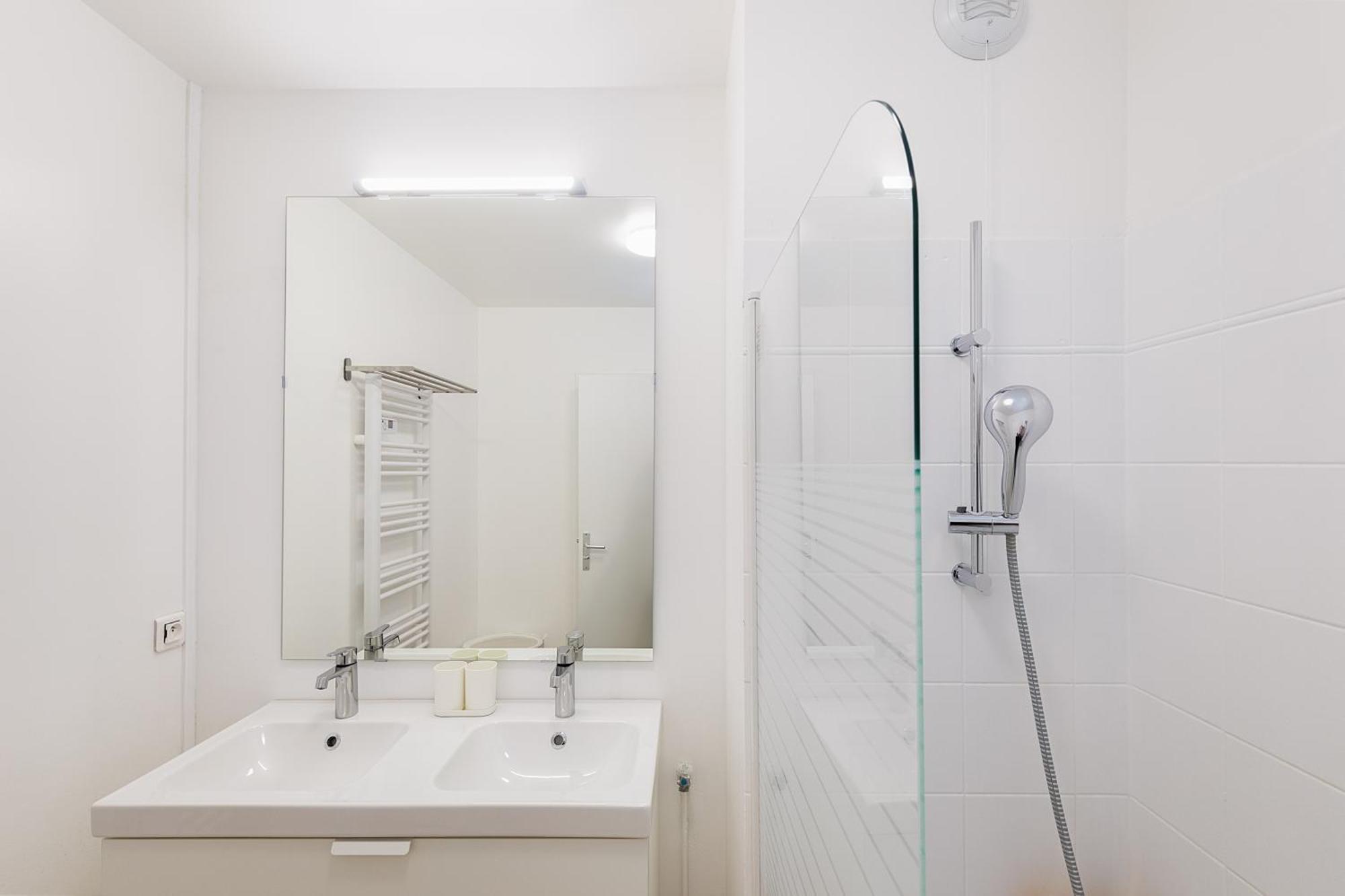 Appartement Duplex Cosy 6 Personnes - Parking Gratuit - 15 Min Centre De Paris Metro 13